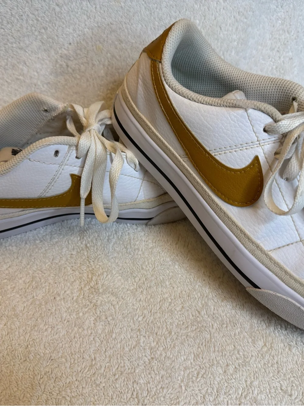 Nike Court Legacy Next Nature White Gold Suede DH3161-105 Womens Size 6 Retro
